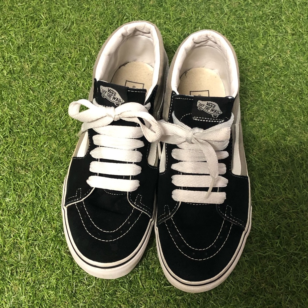 Black, Gray and White Checkered Vans size 9